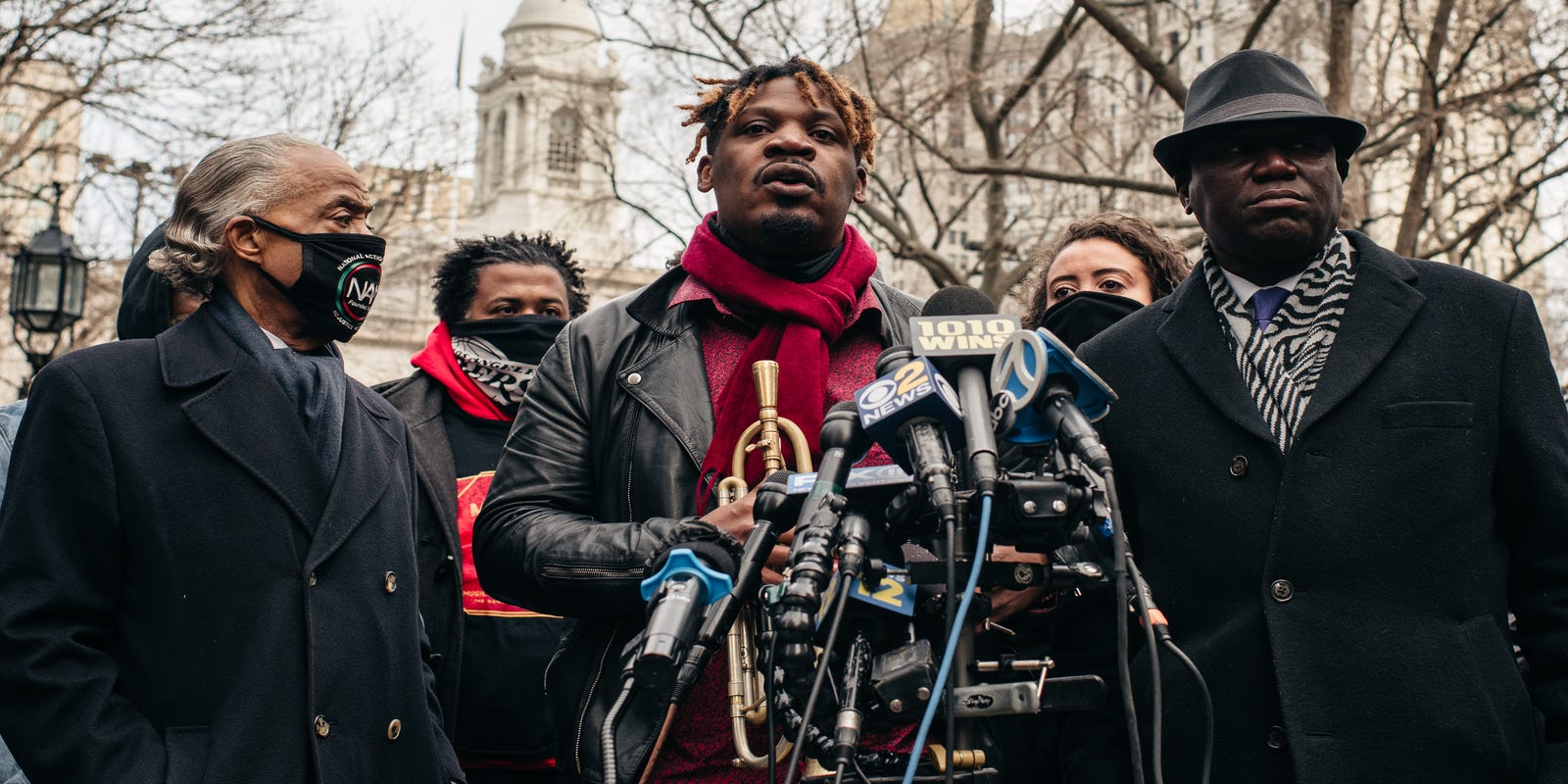 Nyc Police Ask For Help Locating Woman Who Tackled A Black Teen After Accusing Him Of Stealing Her Phone Glbnews Com Nyc Police Ask For Help Locating Woman Who Tackled A Black Teen After Accusing Him Of Stealing Her Phone Glbnews Com