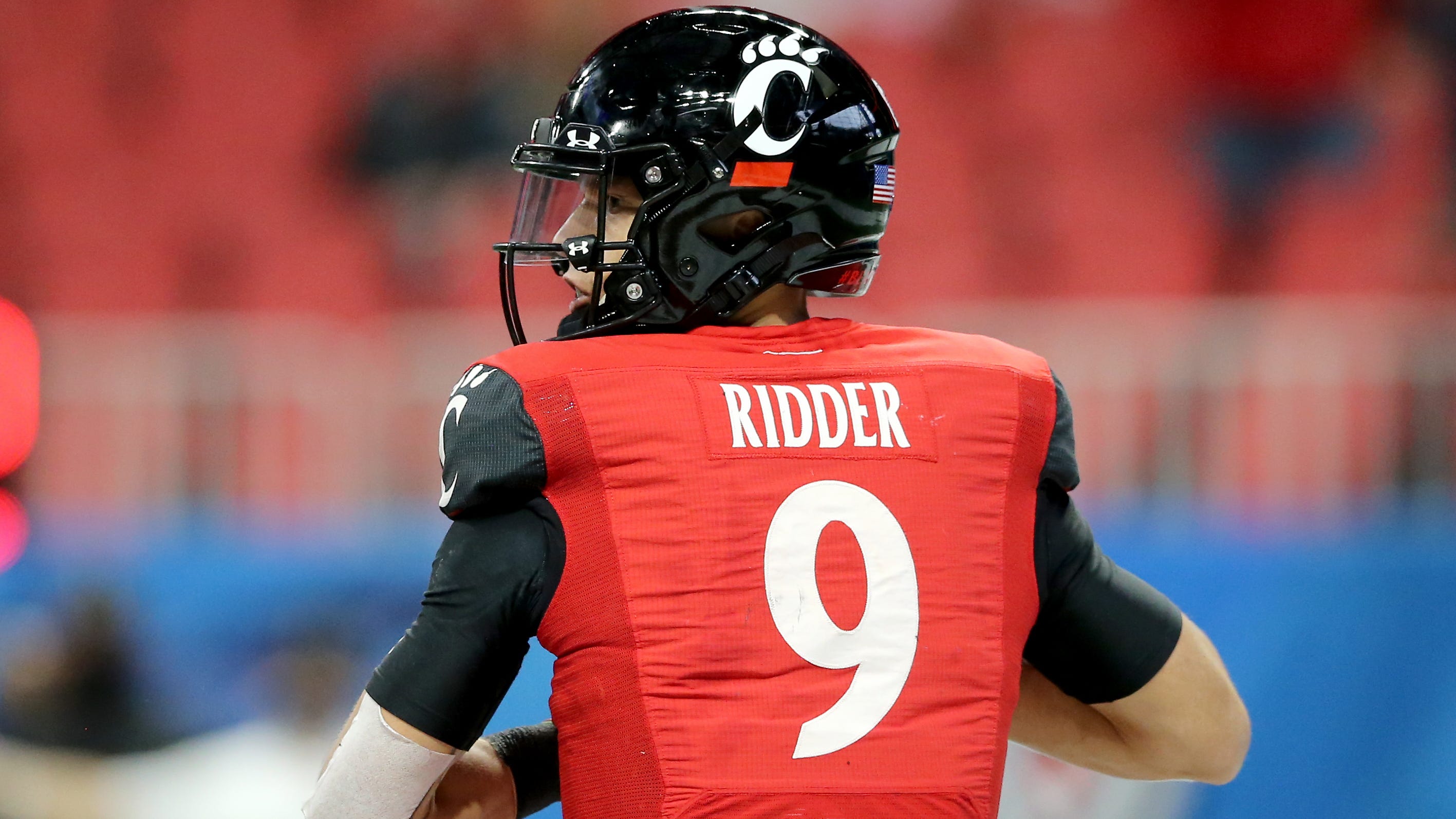 2022 Nfl Mock Draft Bearcats Qb Desmond Ridder A Top 32 Pick University Of Cincinnati Football Schedule 2022