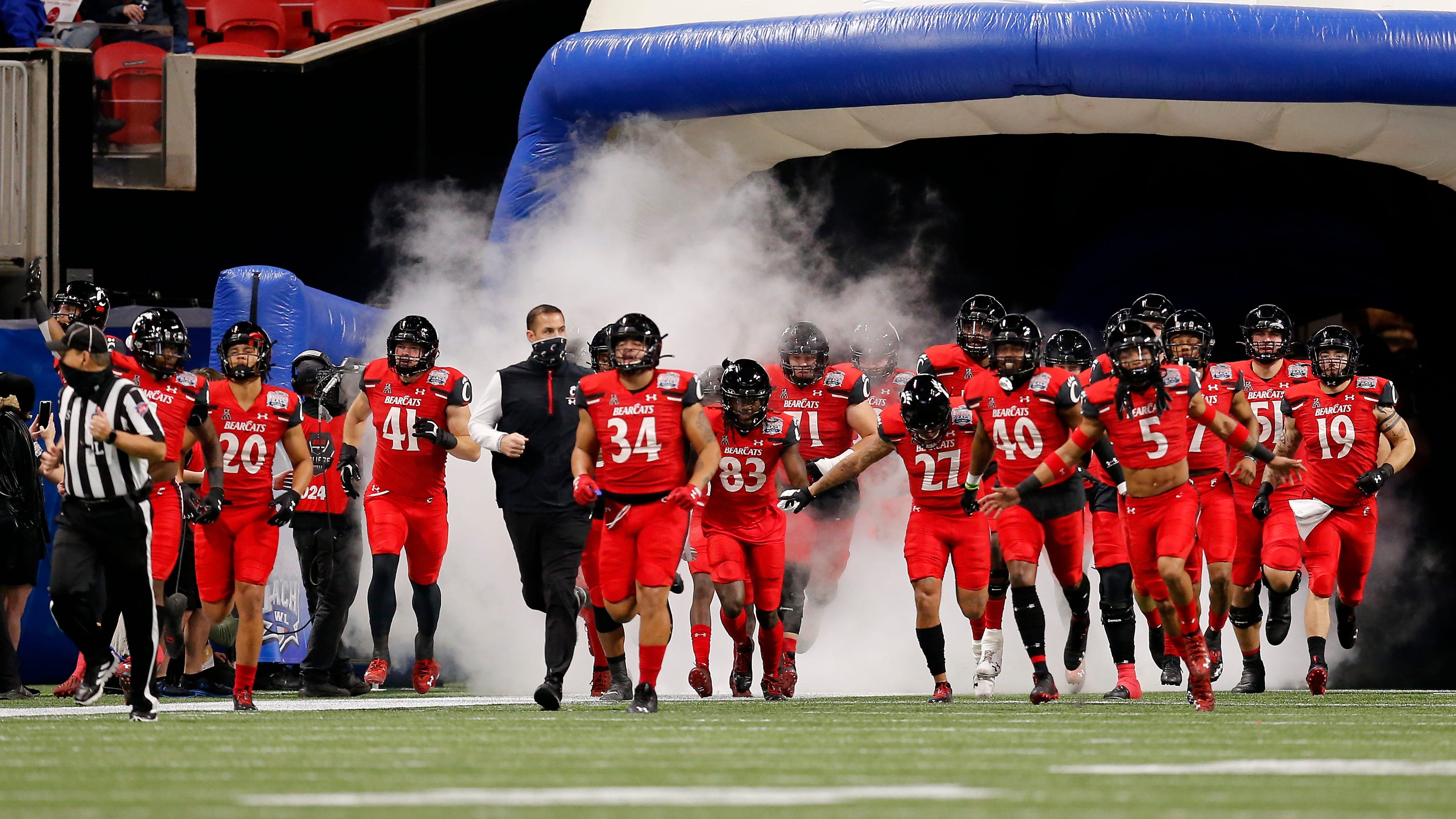 UC notebook: Cincinnati Bearcats land first 2023 football commitment