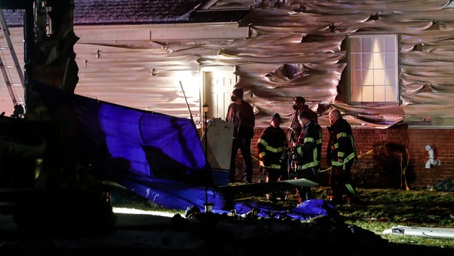 Homebuilder, family members killed in South Lyon crash Homebuilder, family members killed in South Lyon crash