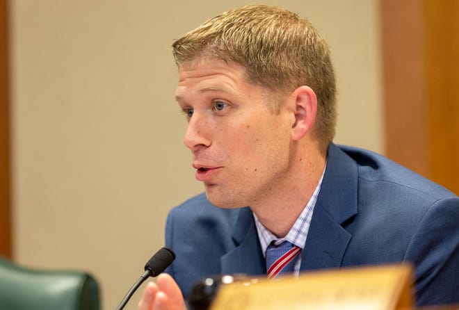 State Rep. Matt Krause, R-Fort Worth, has filed House Bill 920, which would allow athletes at Texas, Texas A&M and other institutions in the state to work with an agent and sign contracts to earn money off their name, image and likeness.