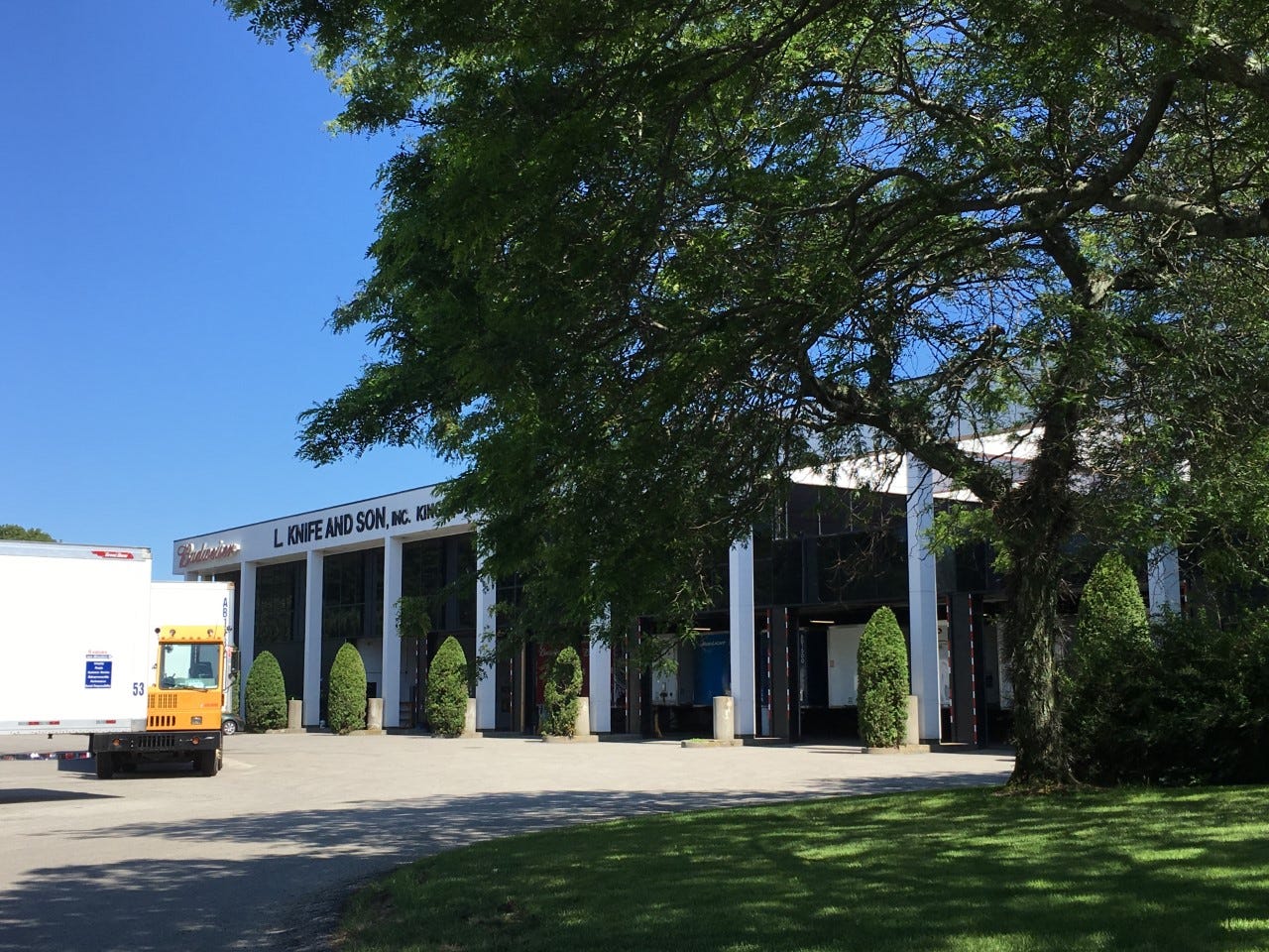 Sheehan Family Owner Of L Knife Son Beer Distributors In Lawsuit