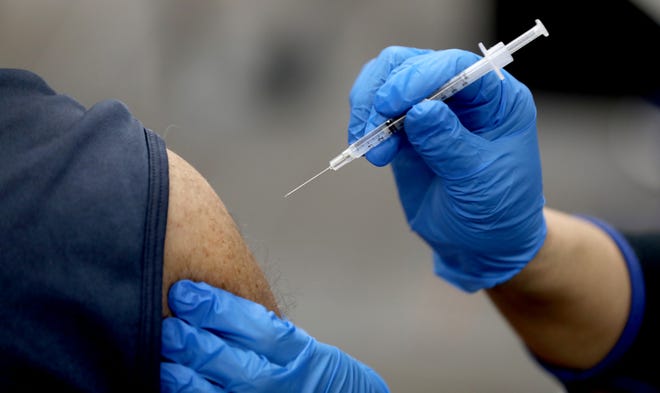 Beaumont Health began to administer the second dose of the Pfizer COVID-19 vaccination to some of their frontline workers at the Beaumont Service Center in Southfield on Tuesday, Jan. 5, 2021.
Beaumont says they can administer up to 3,200 people per day at this facility.