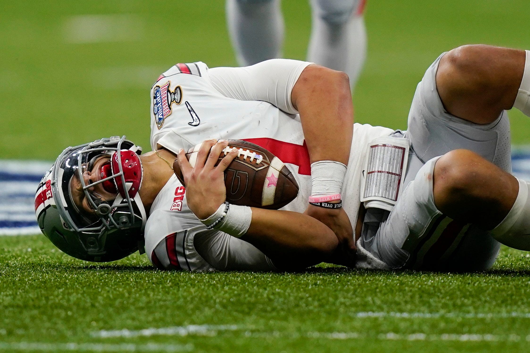 Ohio State football medical staff on the spot after Fields injury