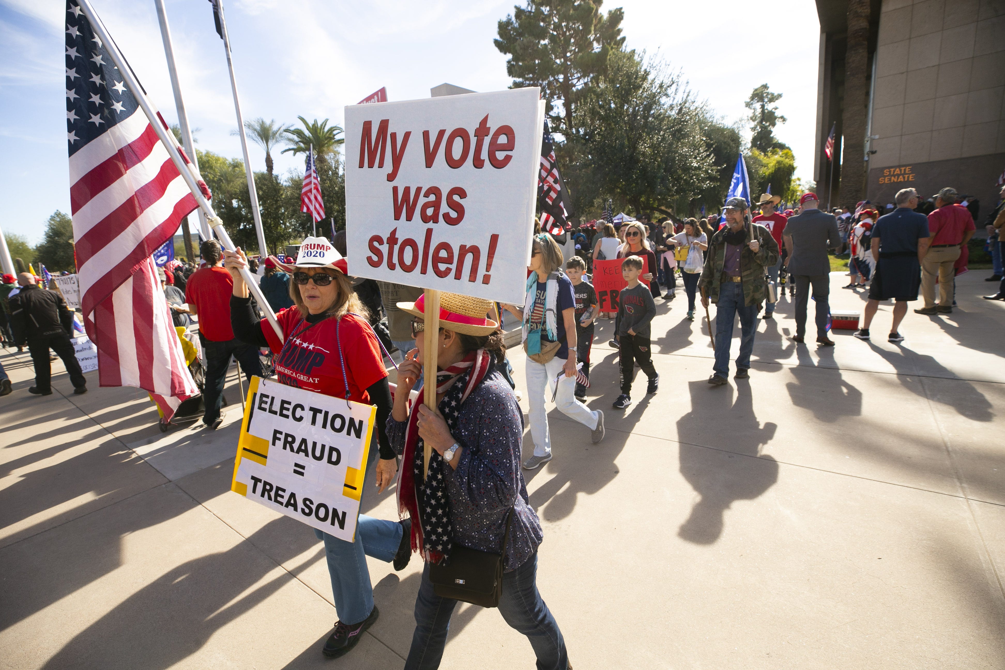 Arizona Senate eyes one of Trump's guys to do its election audit