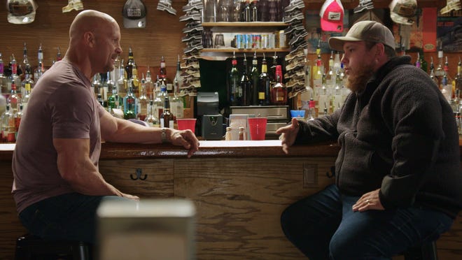 Luke Combs Steve Austin Hang In Nashville On Tv S Straight Up Luke Combs Steve Austin Hang In Nashville On Tv S Straight Up