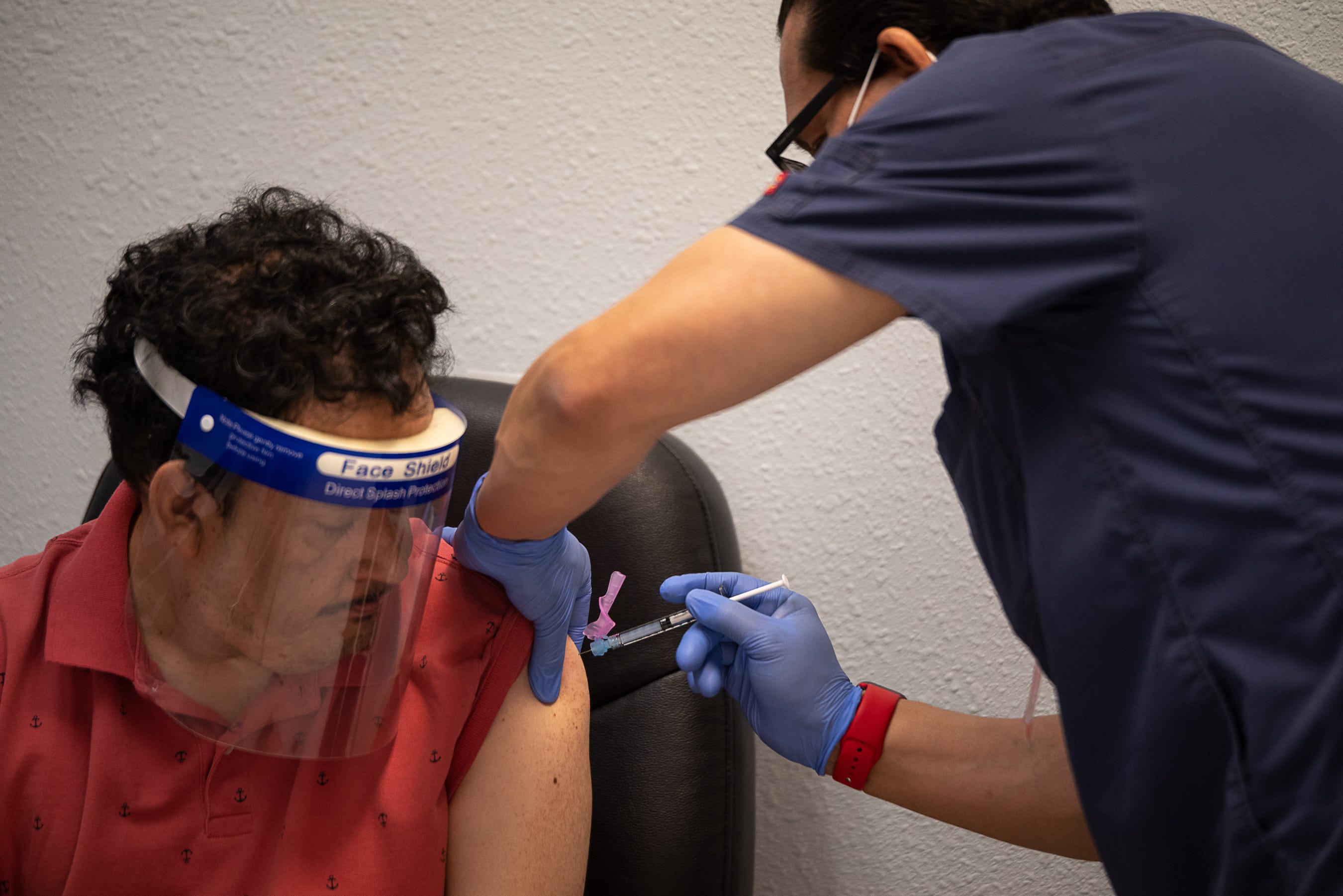 COVID vaccine El Paso Moderna supply increases, virus cases rise