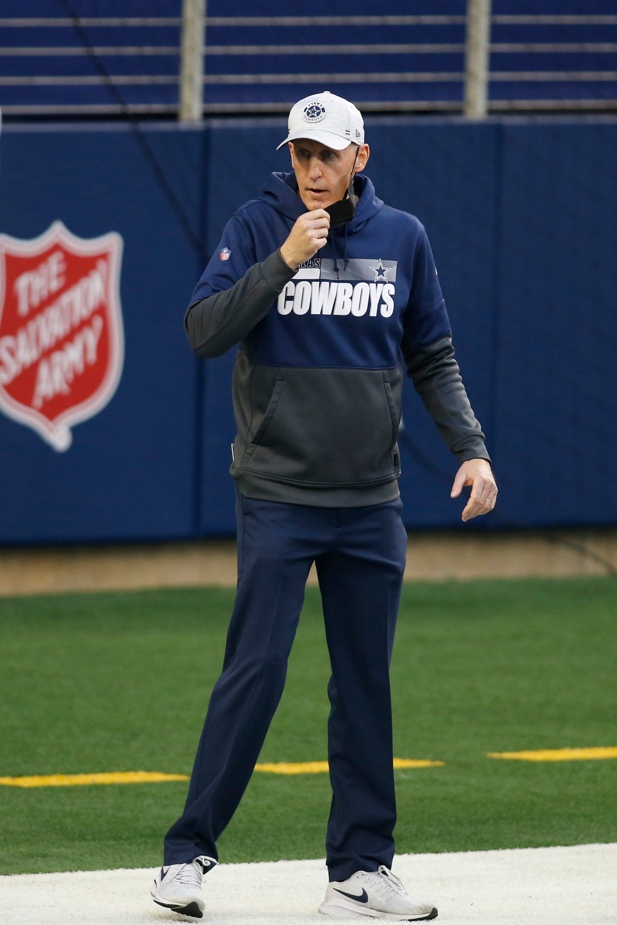 Cowboys fire defensive coordinator Mike Nolan, DL coach Jim Tomsula after historically bad season