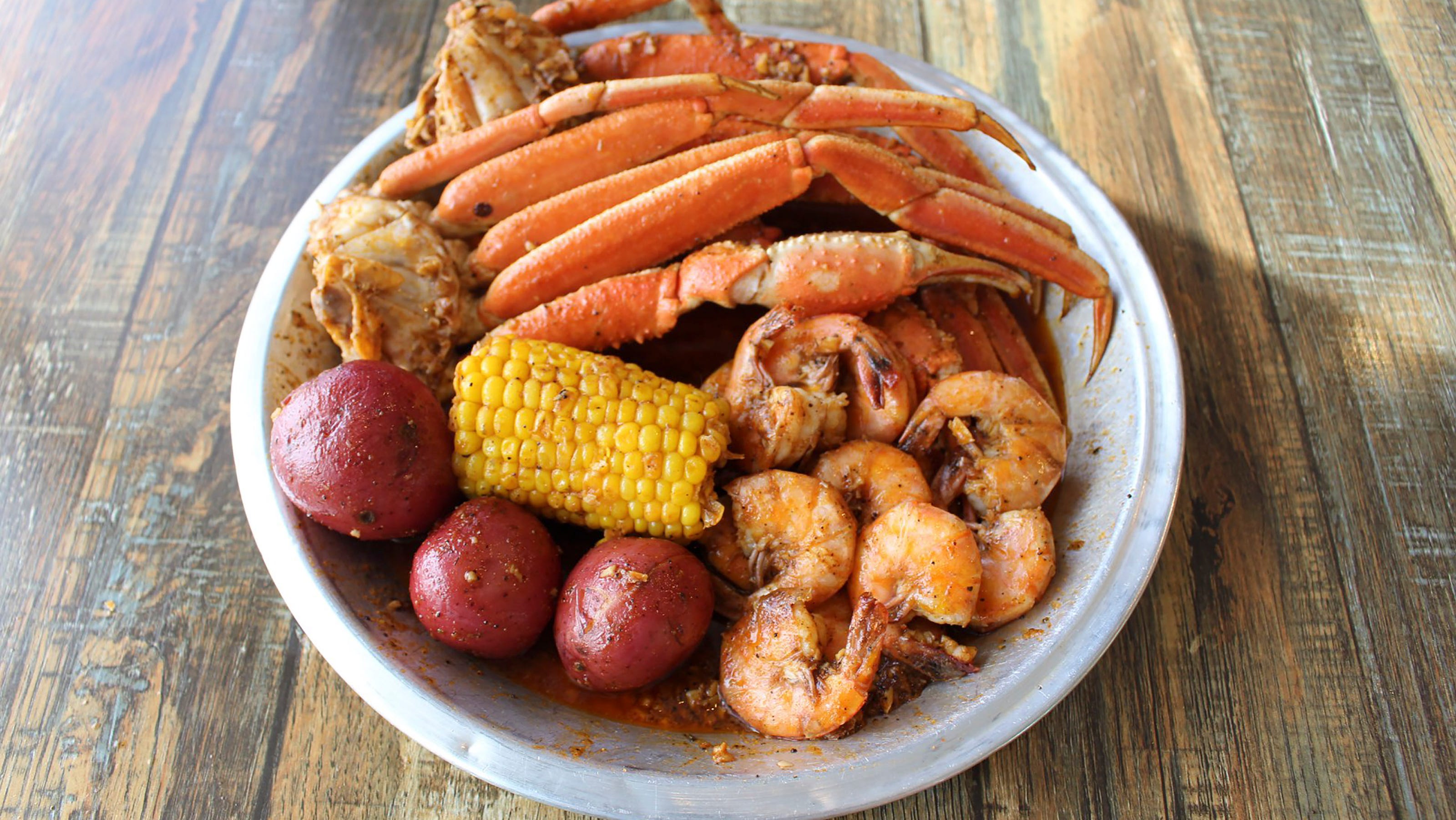 Red Crab offers juicy seafood in Eustis