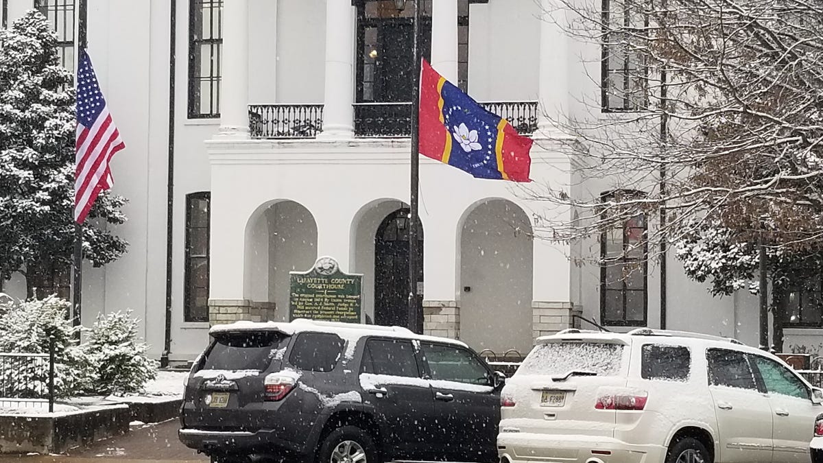 Photos of snow in Mississippi Scenes from around Oxford