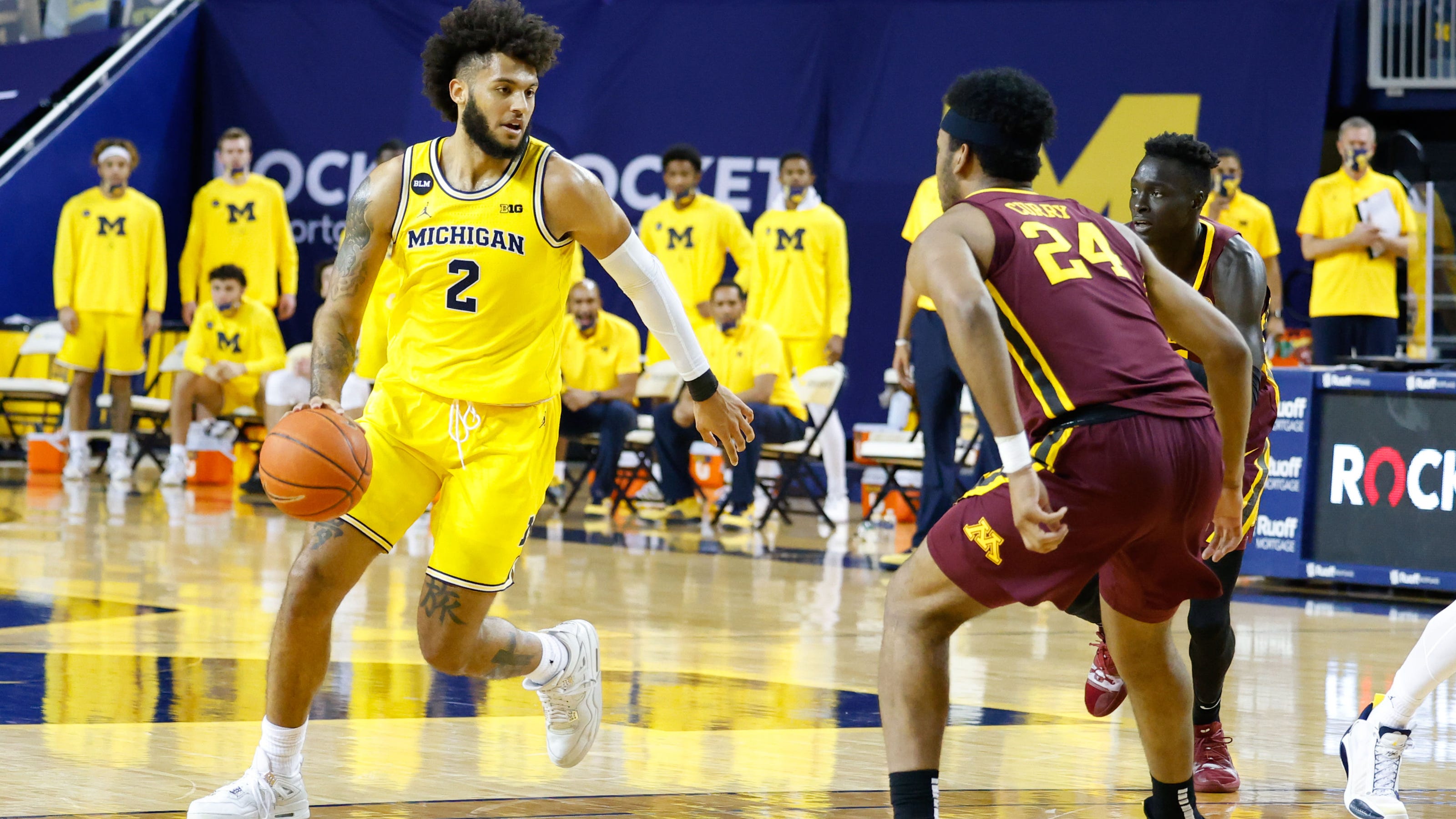 College basketball poll: Michigan joins top five, Gonzaga still No. 1