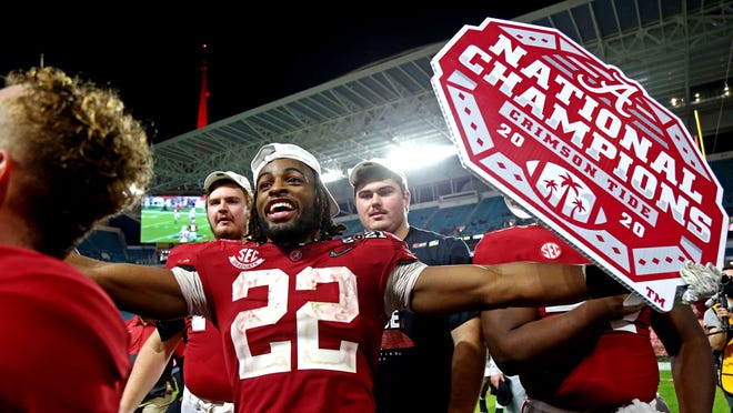 Lane Kiffin joins Alabama NFL players in suite at CFP Championship