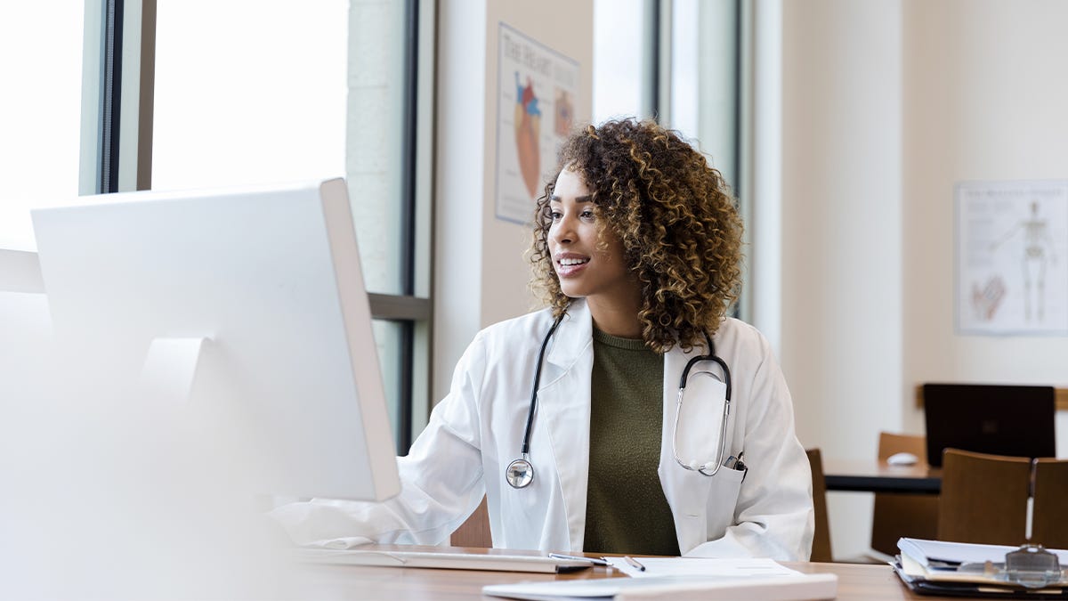 brooks discount for medical professionals