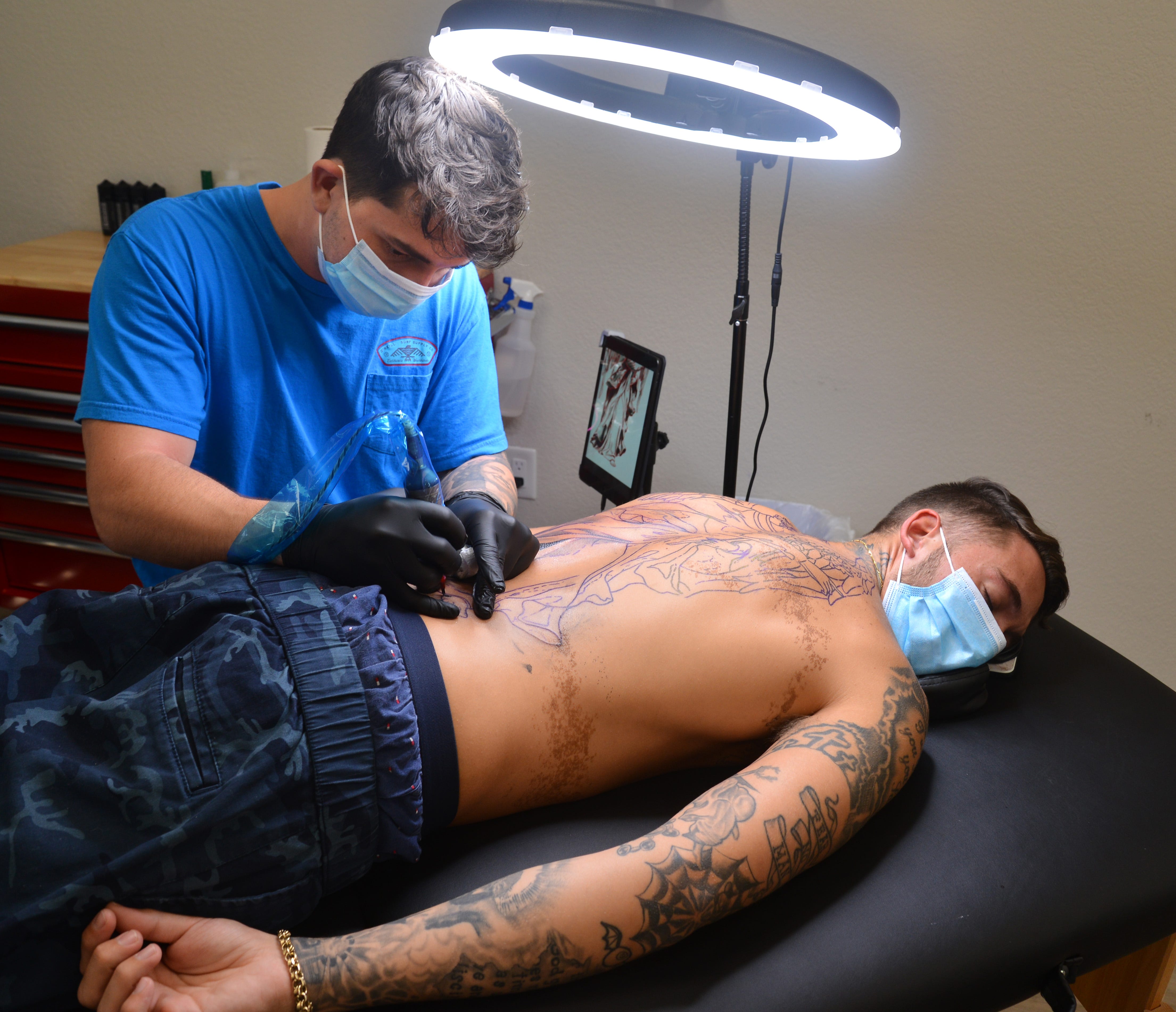 Satellite High graduate Cash Combs opens tattoo parlor despite pandemic