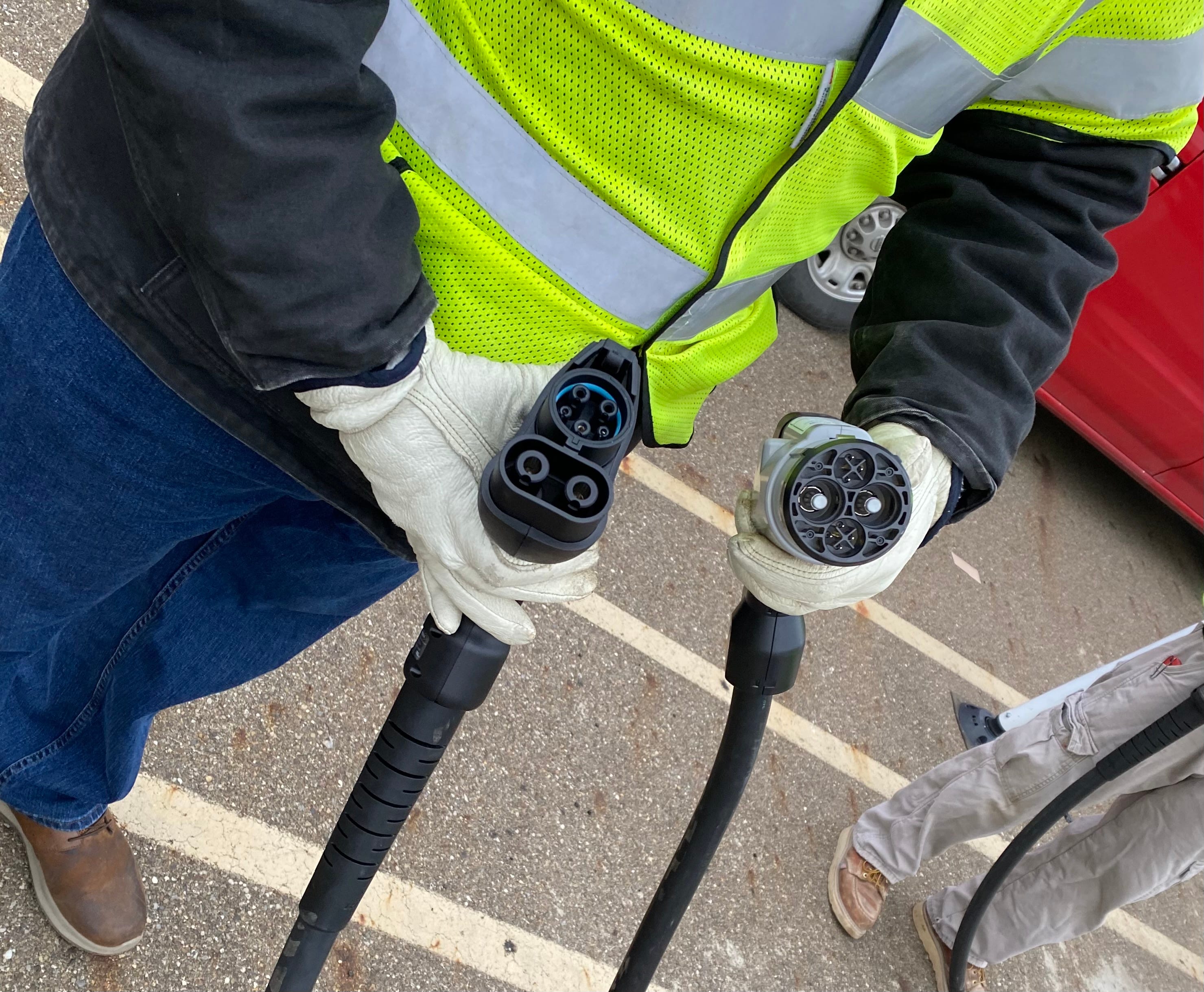 50 new electric vehicle charging stations coming to Tennessee highways