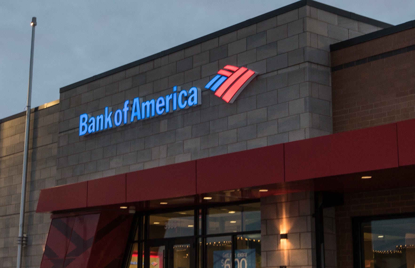 Bank of America will boost the hourly minimum wage to $25 by 2025