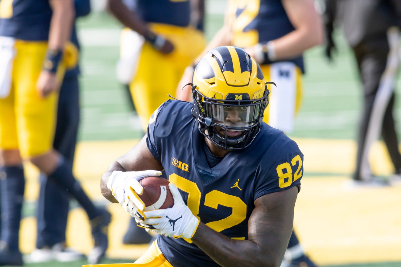 Michigan tight end Nick Eubanks is entering the NFL Draft.
