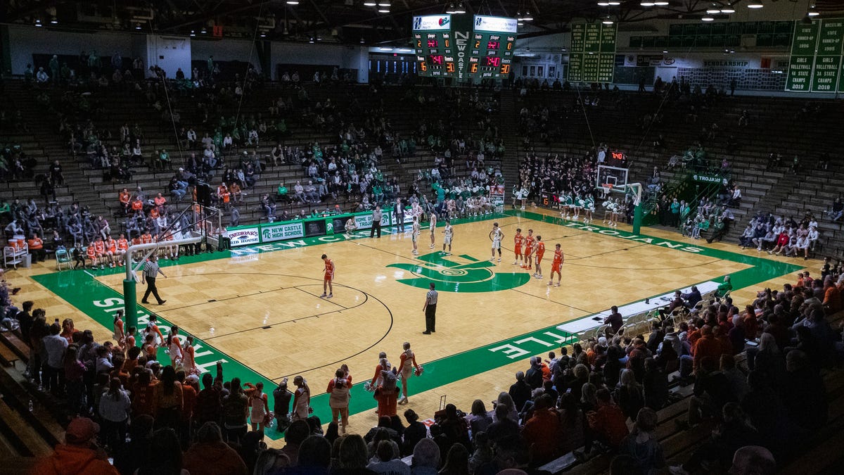 Big Indiana Gyms New Castle Fieldhouse again nation's largest HS gym