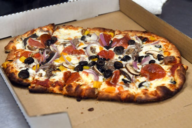 A recent study found that most American paper recycling facilities are able to recycle corrugated cardboard from pizza boxes, even if they are soiled from grease or cheese.