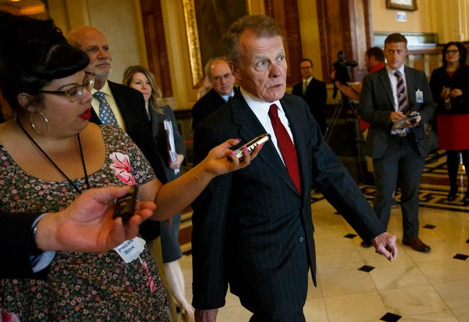 Illinois Speaker of the House Michael Madigan, D-Chicago, heads into the Governor's office for a leaders meeting at the Illinois State Capitol, Tuesday, May 17, 2016, in Springfield, Ill. [Justin L. Fowler/The State Journal-Register]