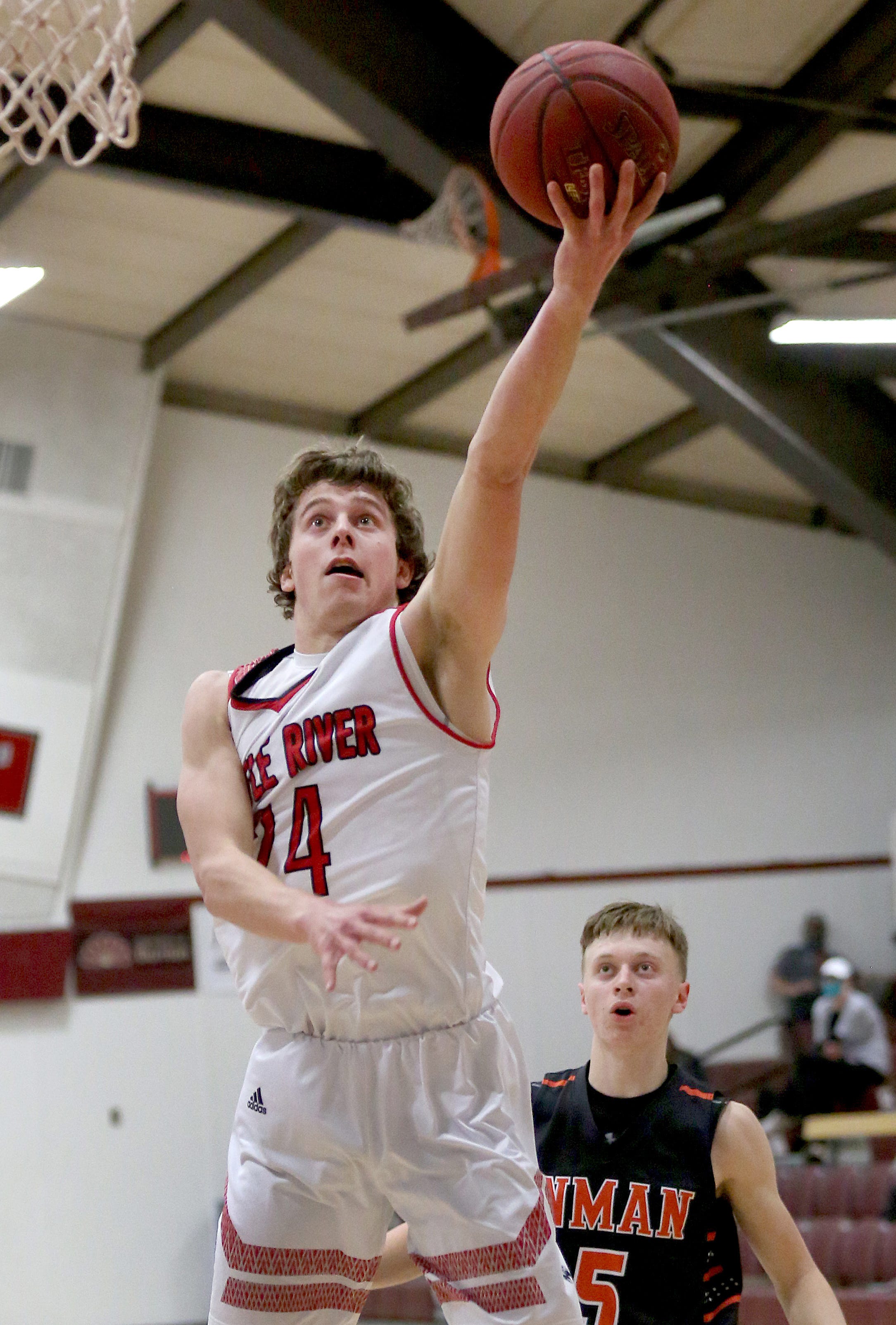 Little River defeats Inman 5641 during semifinal at Burrton Tournament