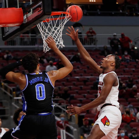 Louisville's Jae'Lyn Withers makes the bucket agai