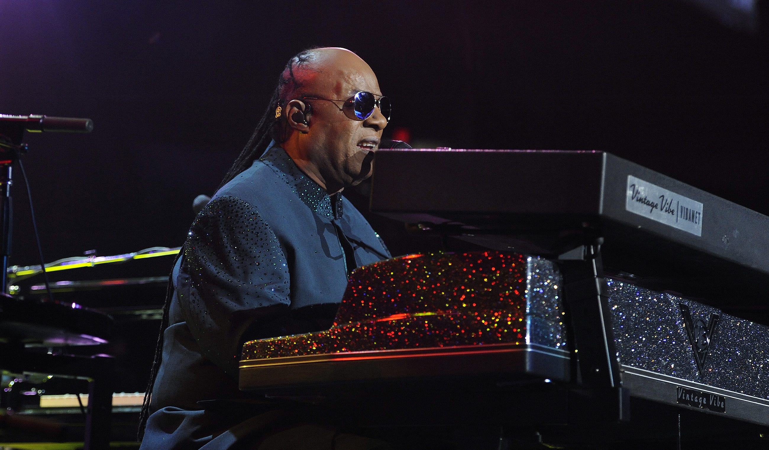 Stevie Wonder performs Love's In Need Of Love Today for the crowd during his concert at Joe Louis Arena.  Photo taken on Saturday, Nov. 21, 2015 in Detroit, Mich.  (Jose Juarez/Special to The Detroit News)
