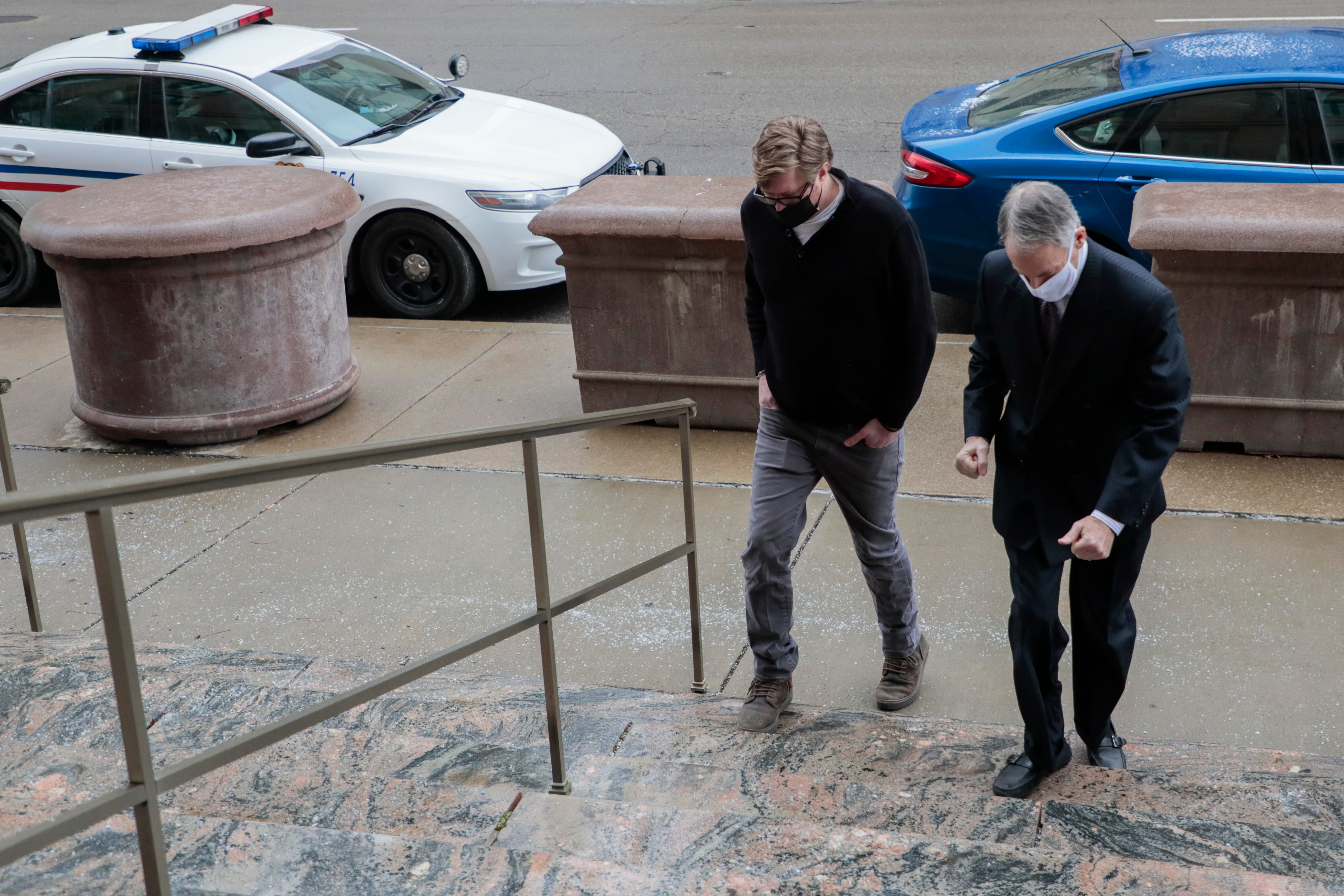 Columbus lawyer defending client in Capitol insurrection case wants to subpoena Trump (dispatch.com)