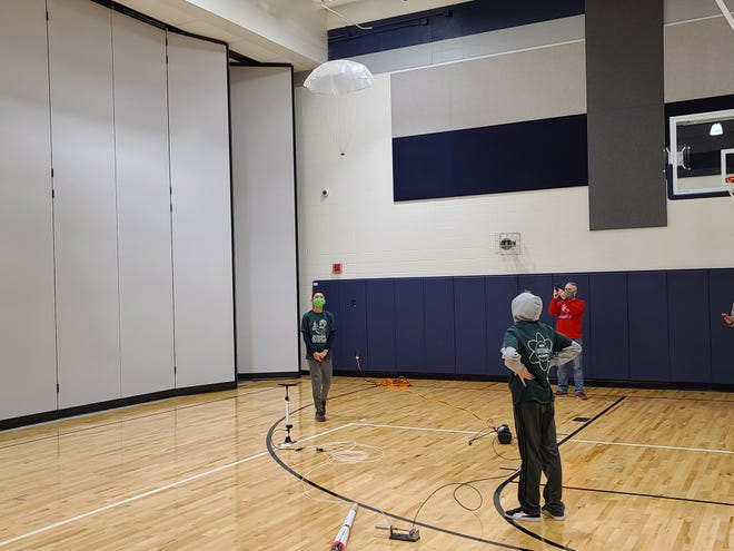 Ping Pong Parachute teammates Luke Metoki and Noah Bartlett took a second place flight at the Westlake Invitational.