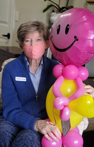 Ginger Elting of Morning Pointe Senior Living with her Balloon Buddy