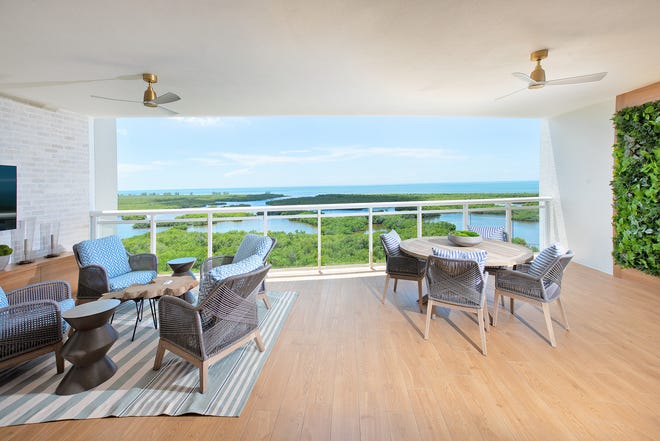 The residences in Kalea Bay’s spectacular third tower will have large lanais which offer views of the Gulf of Mexico.