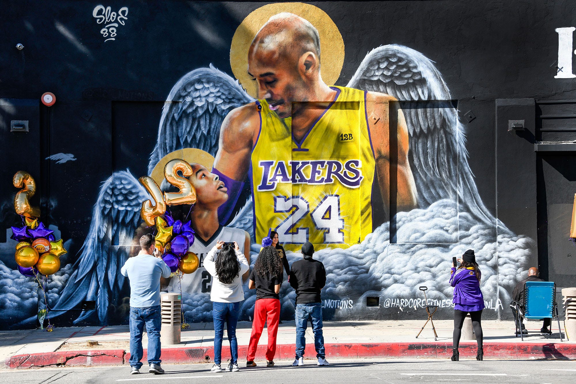 Kobe Bryant Final Game with Lakers Game Used 24 Confetti Collage