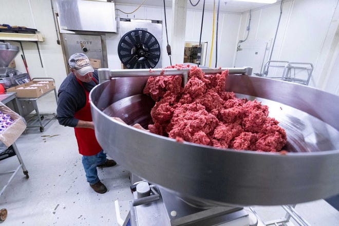 Participants will learn the practical science and art of sausage-making and meat curing from a team of instructors, supplier specialists, and award-winning “wurstmachers.”