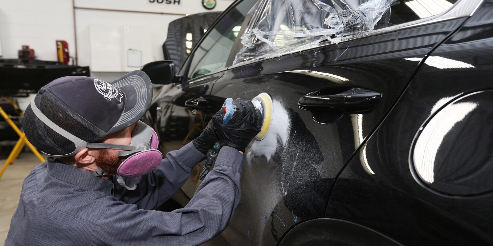 Milwaukee Police Giving Away Steering Wheel Locks For Kia Hyundai Owners Cars Stolen April 2 2022 Milwaukee Lando Rover Stolen