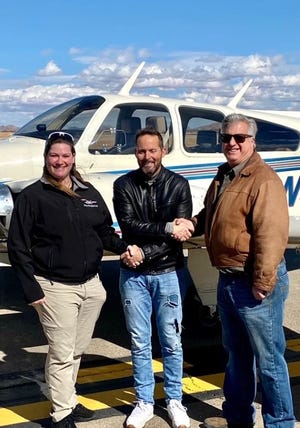 Las Cruces attorney earns commercial pilot license, plans mission trip