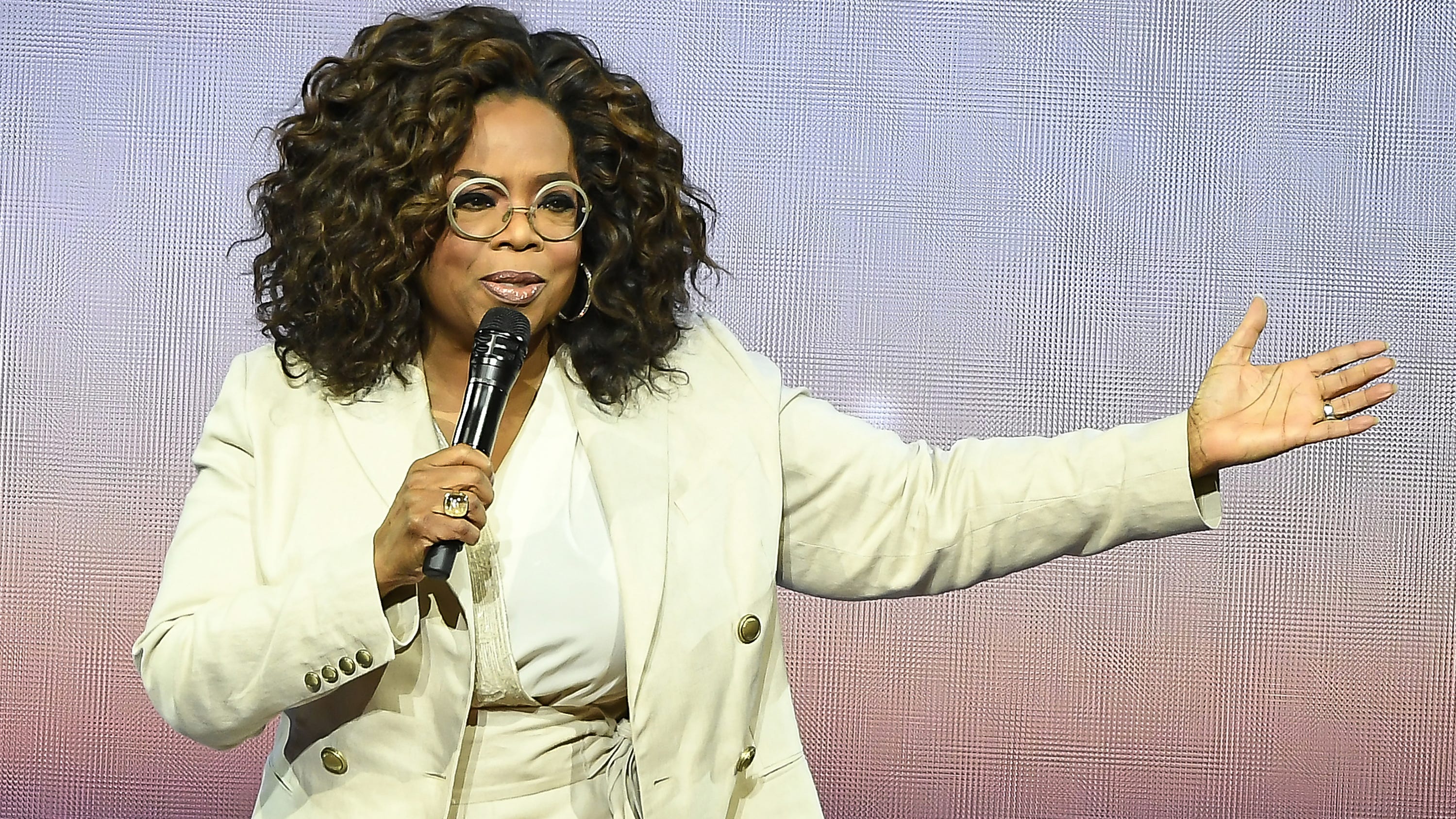 Fact check: No evidence Oprah helped Harvey Weinstein abuse women