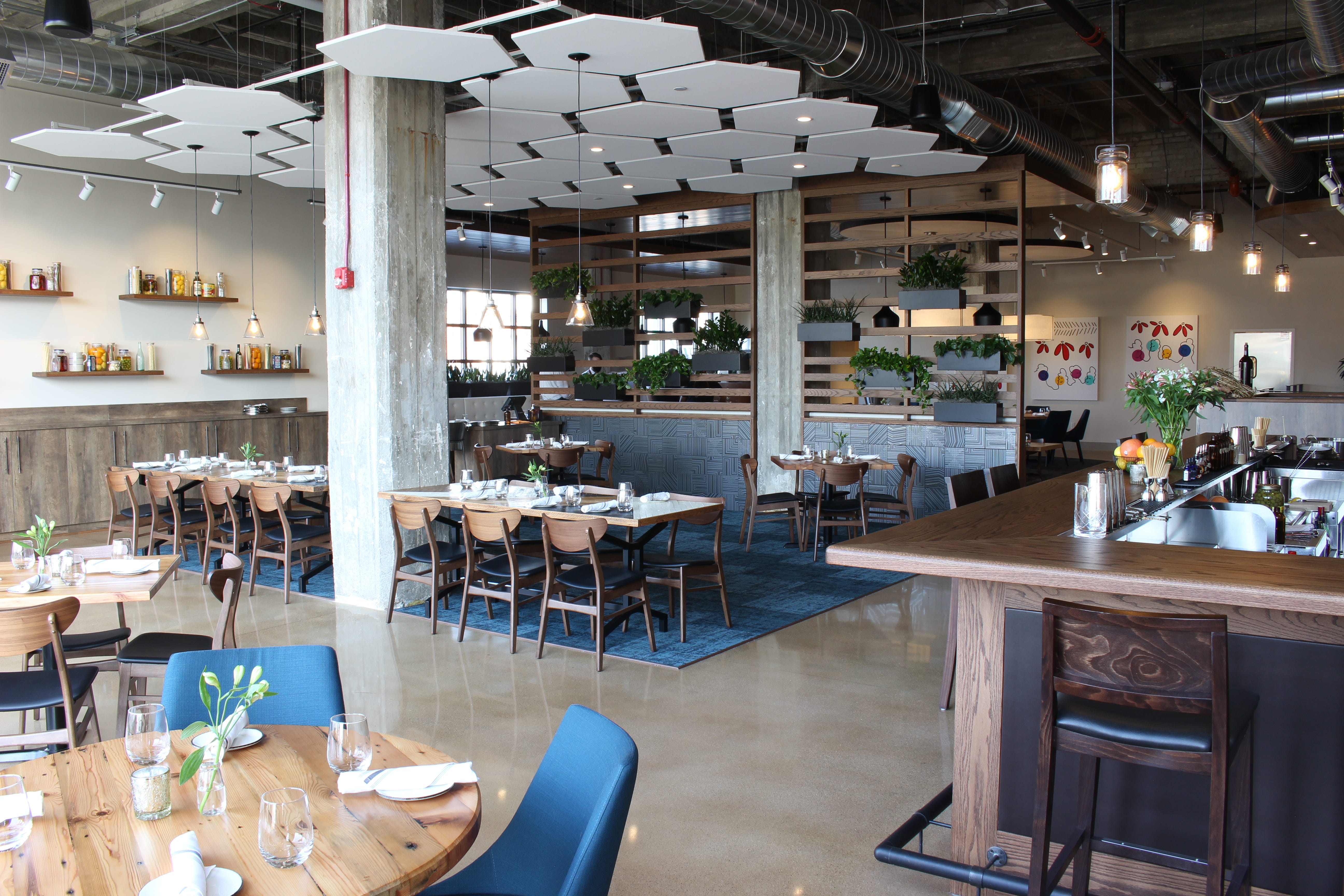 Oak and Reel restaurant presents large discounted for vaccinated diners