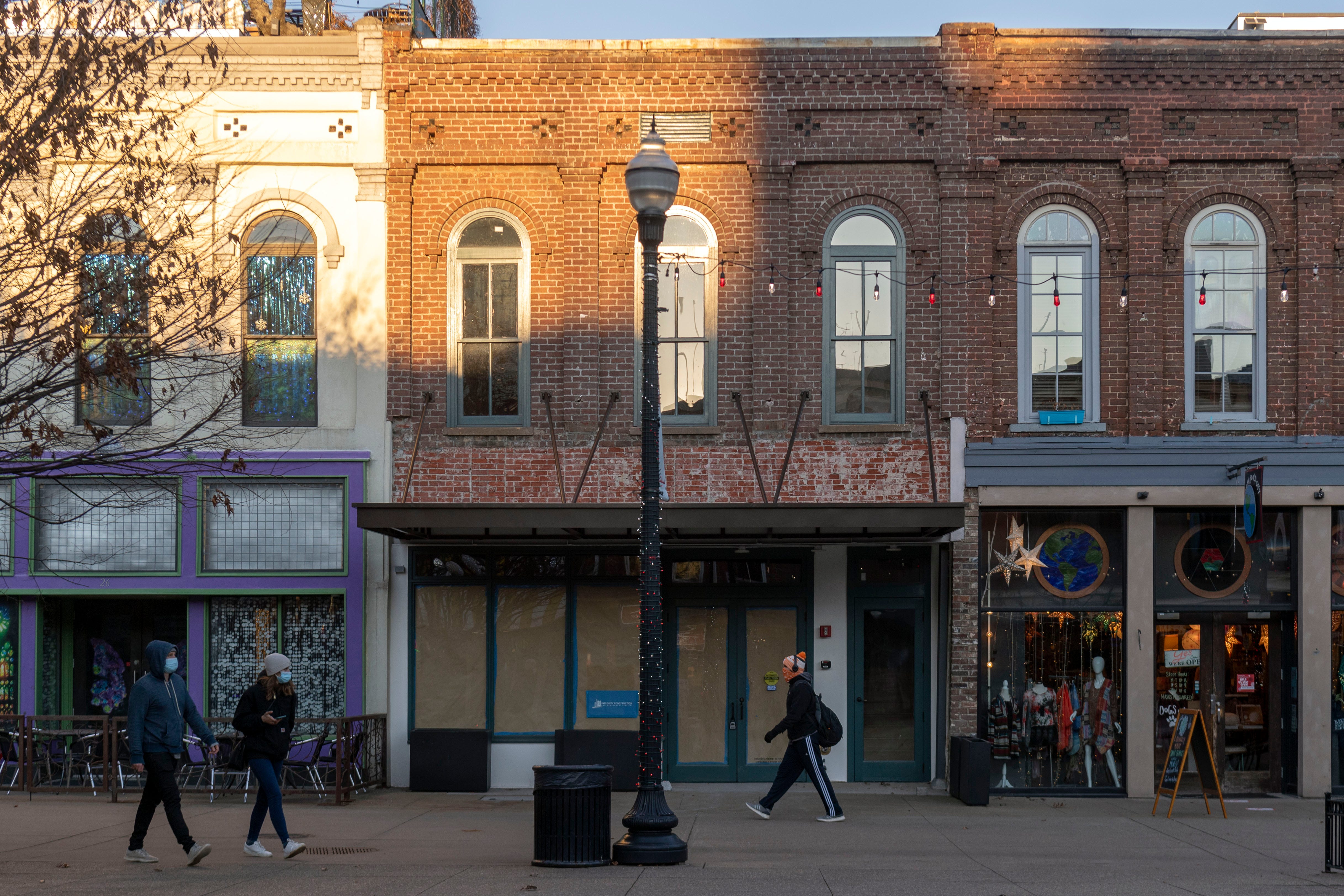 Downtown Knoxville bars, restaurants, attractions opening this month