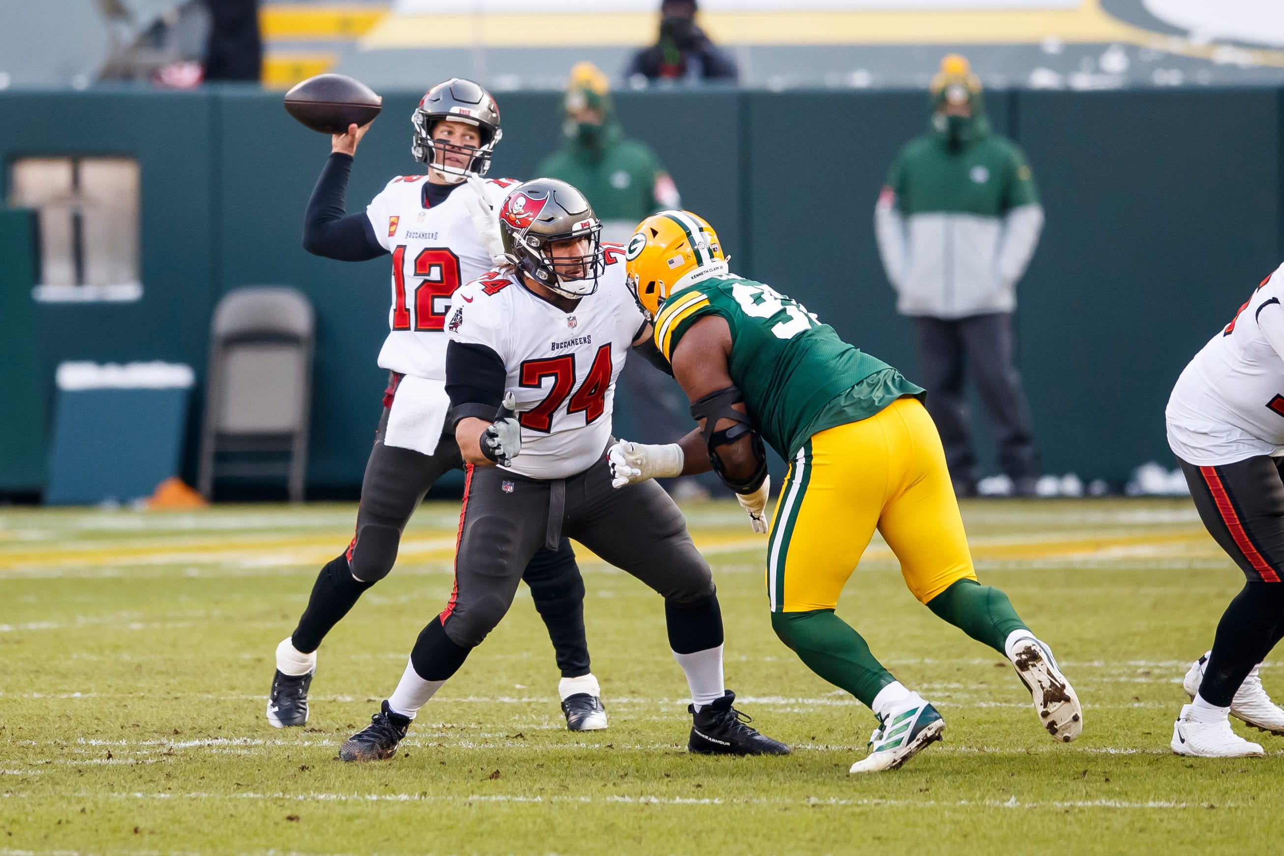 From Hastings, Division III Hobart, Ali Marpet prepares for ...