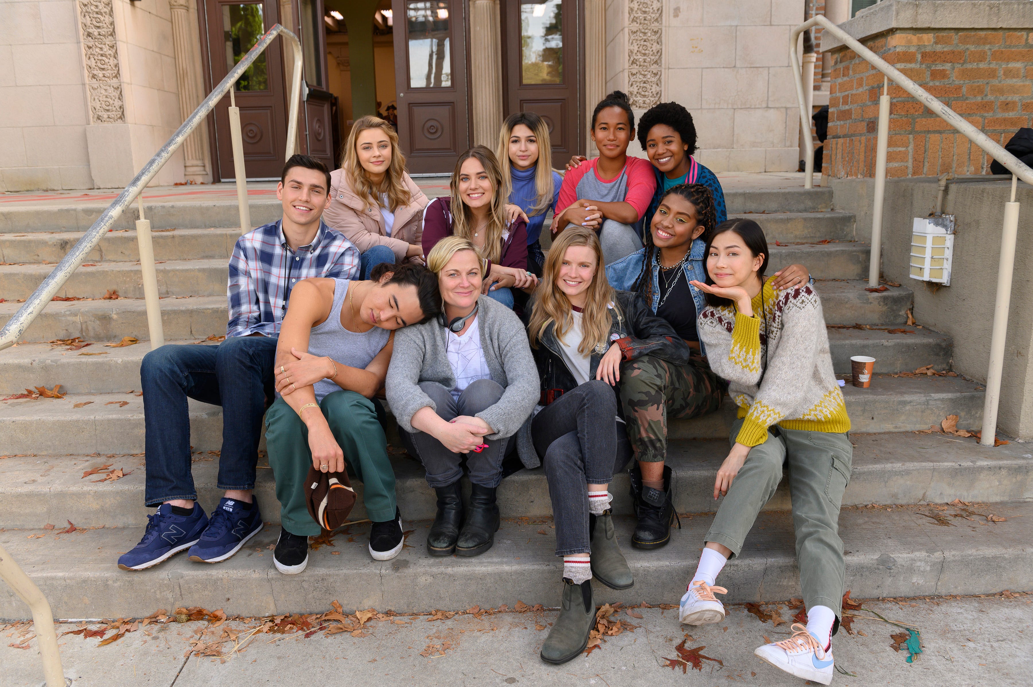 Netflix S Moxie See The Exclusive Trailer For Amy Poehler S Movie