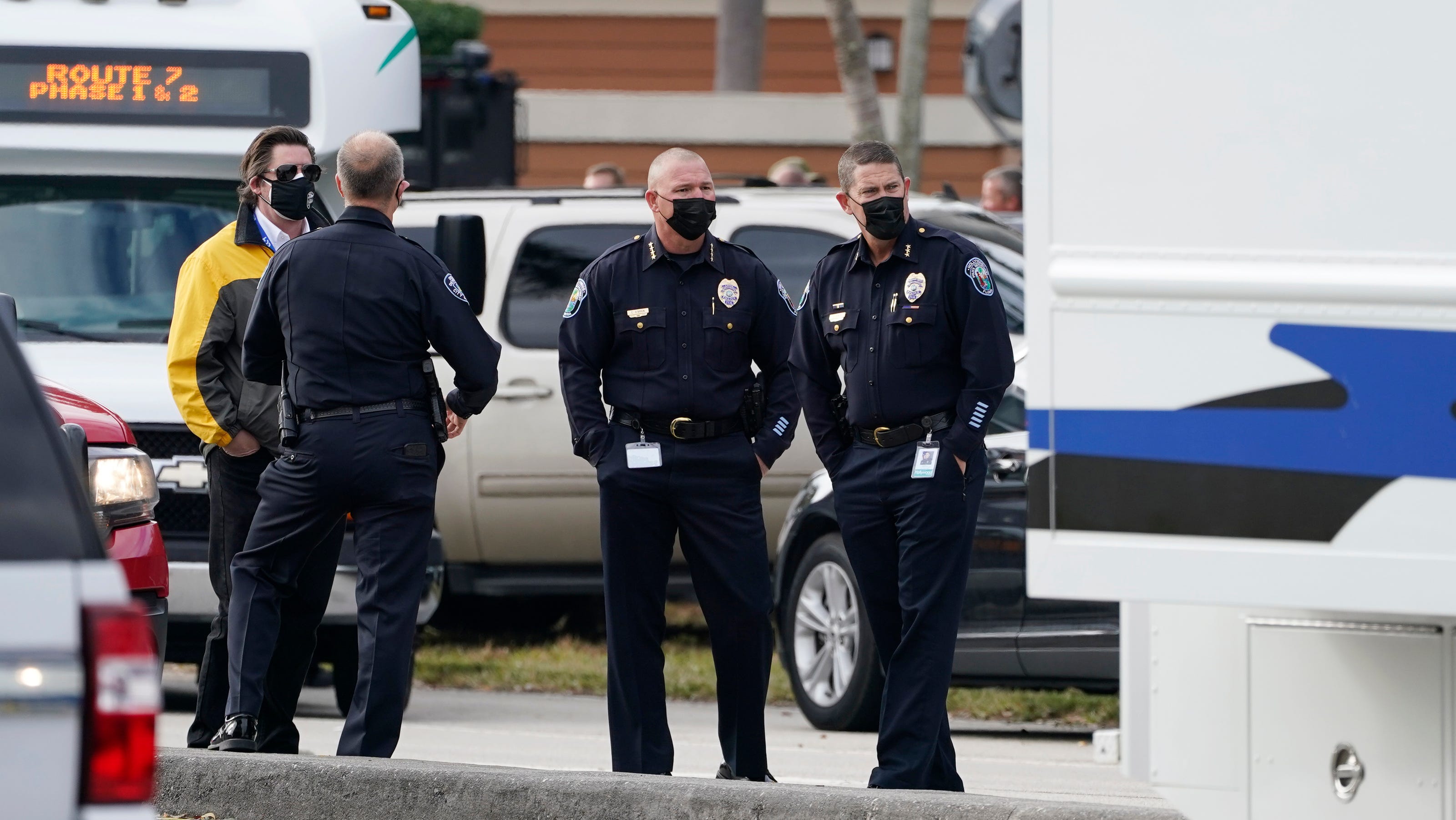 Fbi Agents Shooting 2 Killed In Sunrise Florida Hailed As Heroes