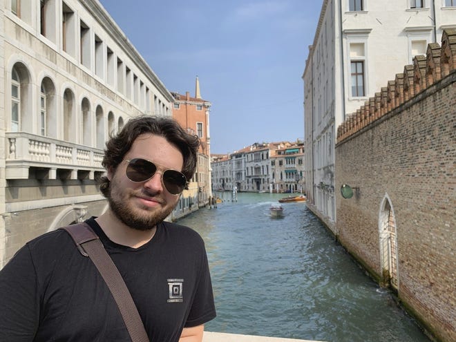 Duncan Lemp, here in Venice, Italy, in 2019, was killed in 2020 during a no-knock raid in Potomac, Maryland.