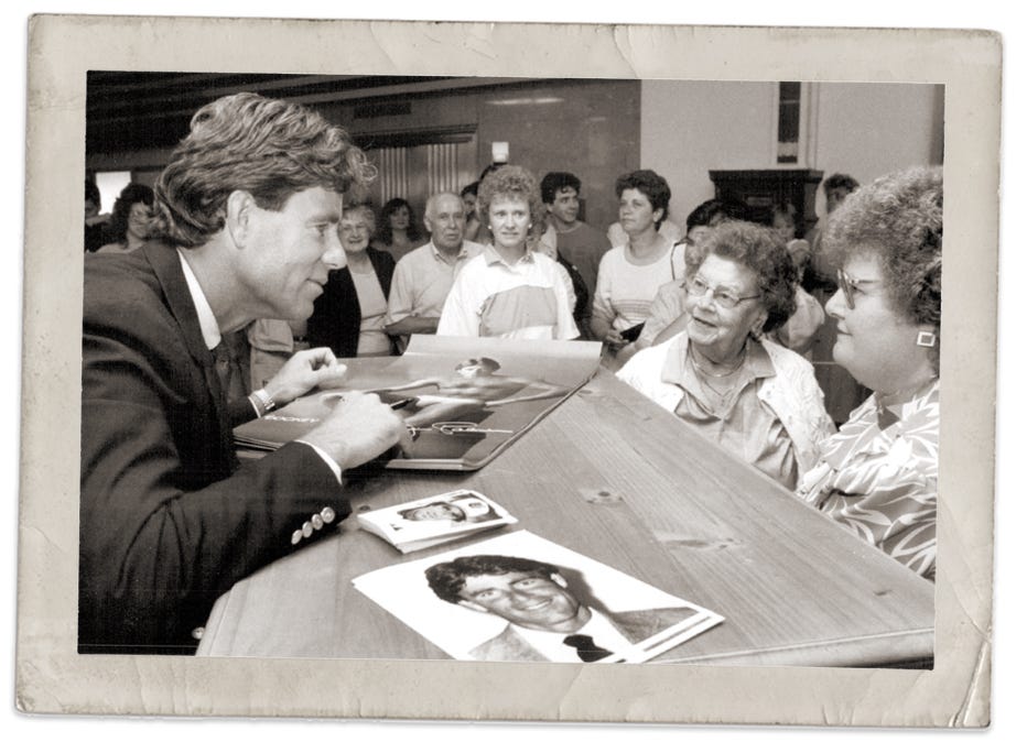 In June 1987, Baltimore Orioles pitcher-turned-Jockey underwear pitchman and model Jim Palmer signed autographs at Sibley’s.