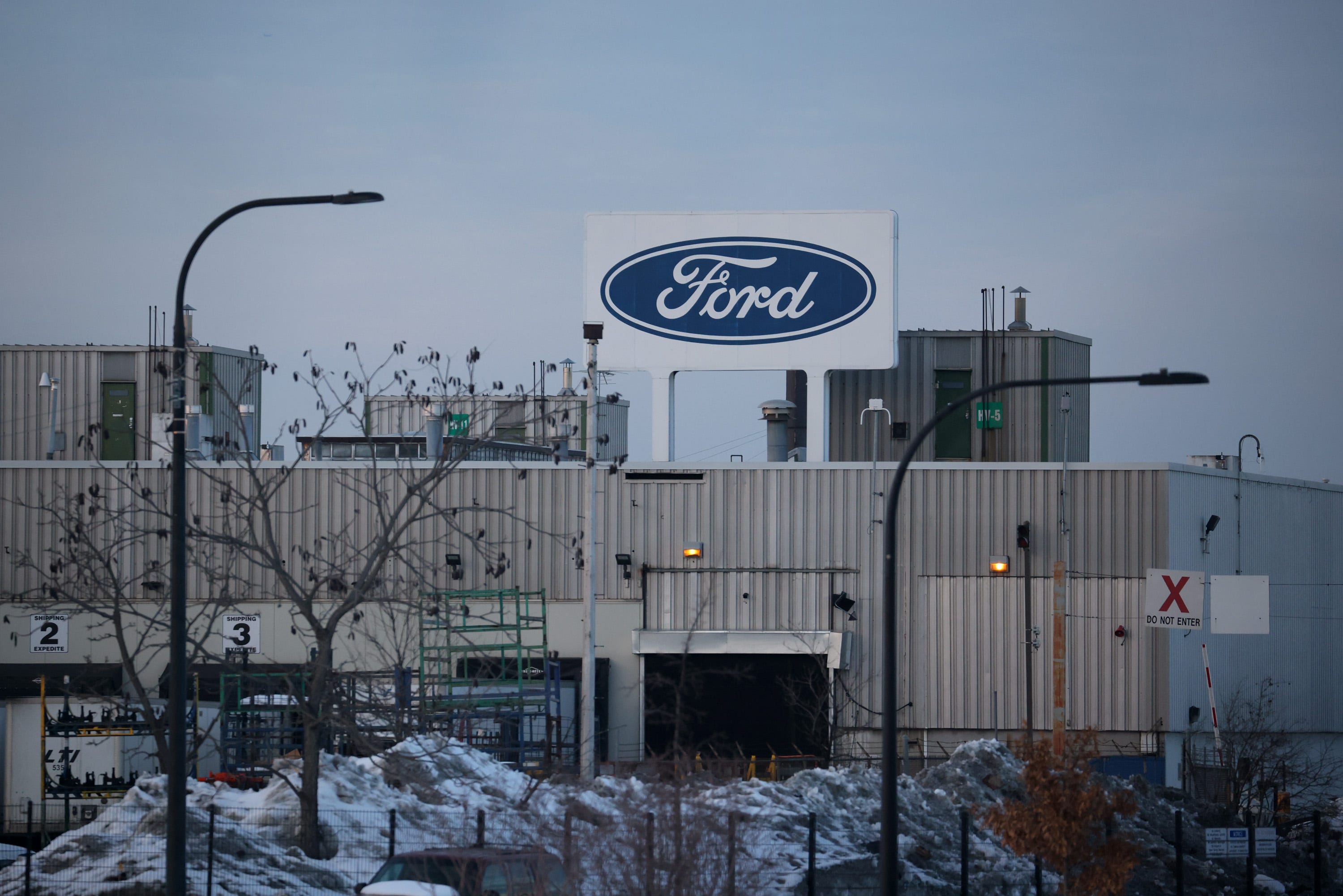 Ford reported 2020 earnings dipped along with profitsharing checks