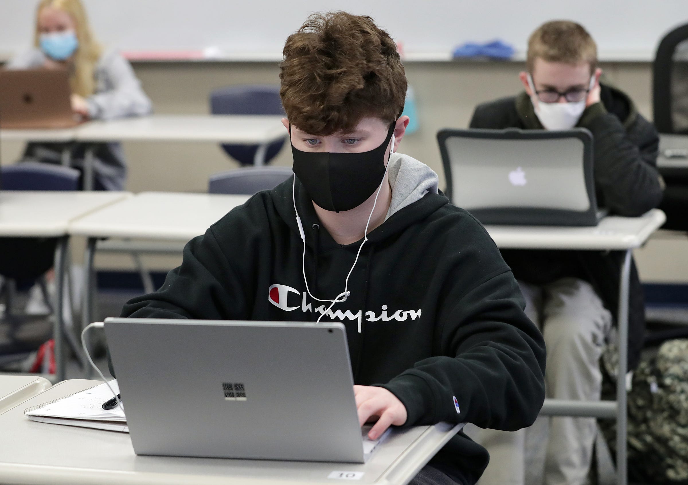 HSE district considers virtual option for 202223 school schedule