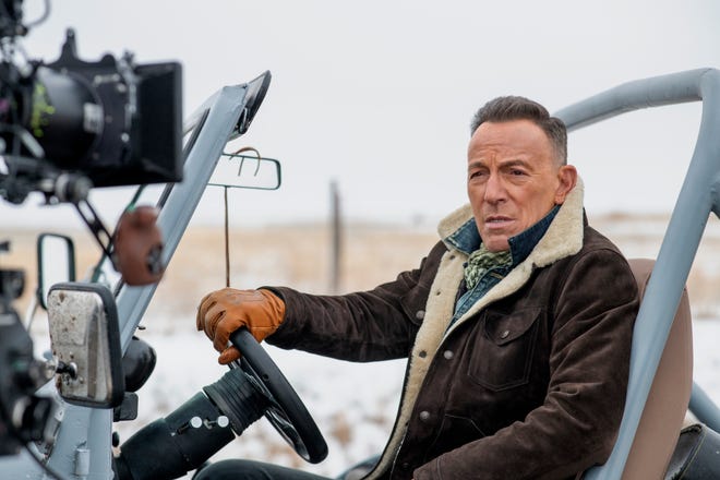 Bruce Springsteen filmed a Super Bowl ad for Jeep that encourages Americans to move past their differences and find common ground.