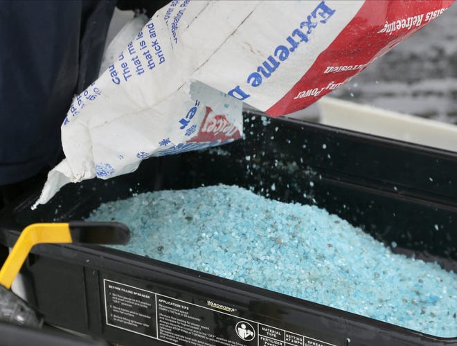 Columbus weather hardware stores selling out of salt, shovels