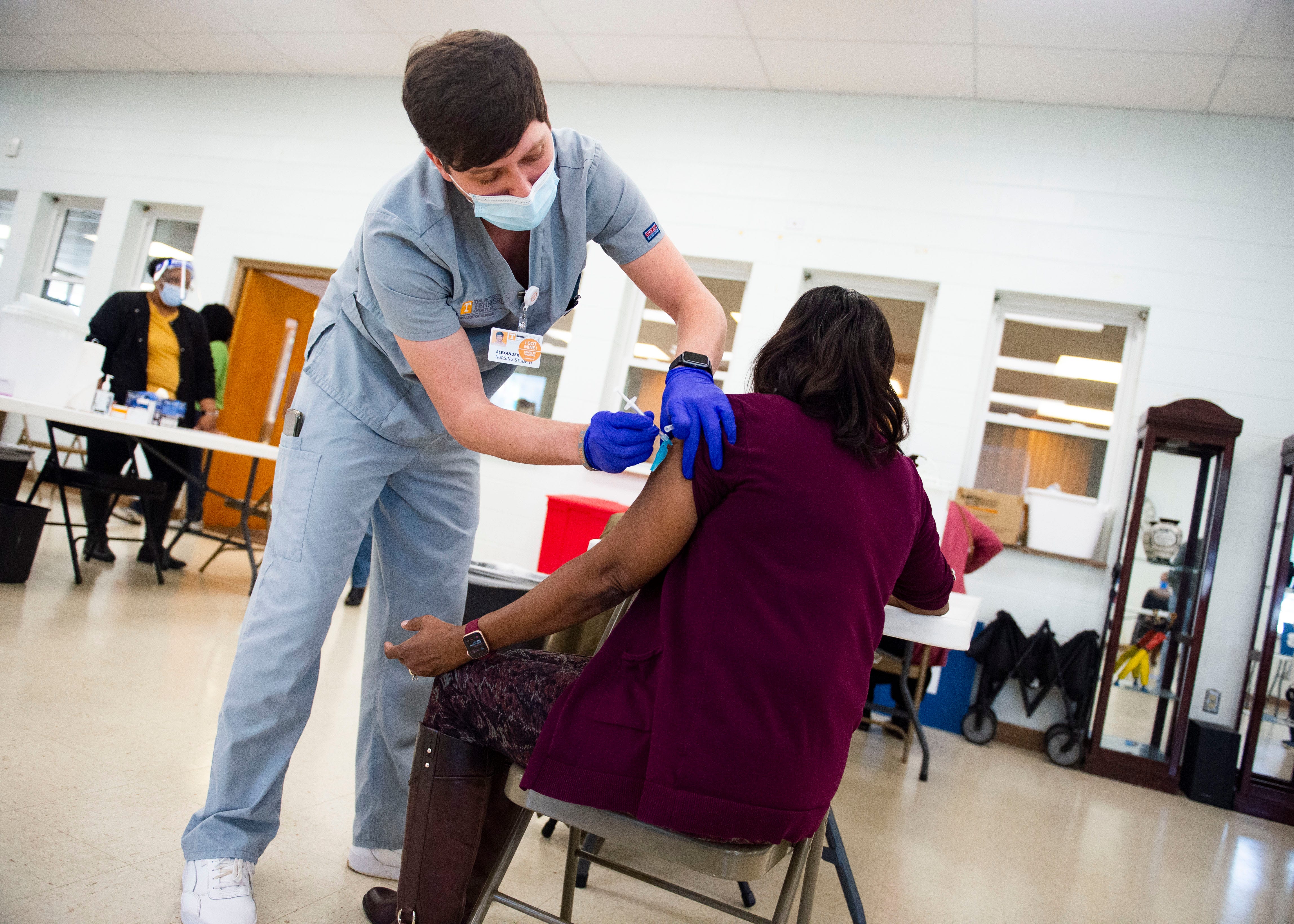 tennessee-deploying-nurses-to-communities-to-improve-vaccine-rates