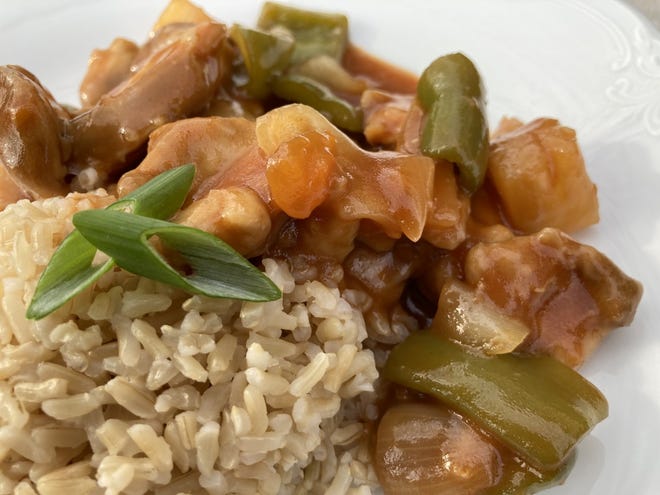 Today's sweet and sour chicken dish contains 384 calories per serving.