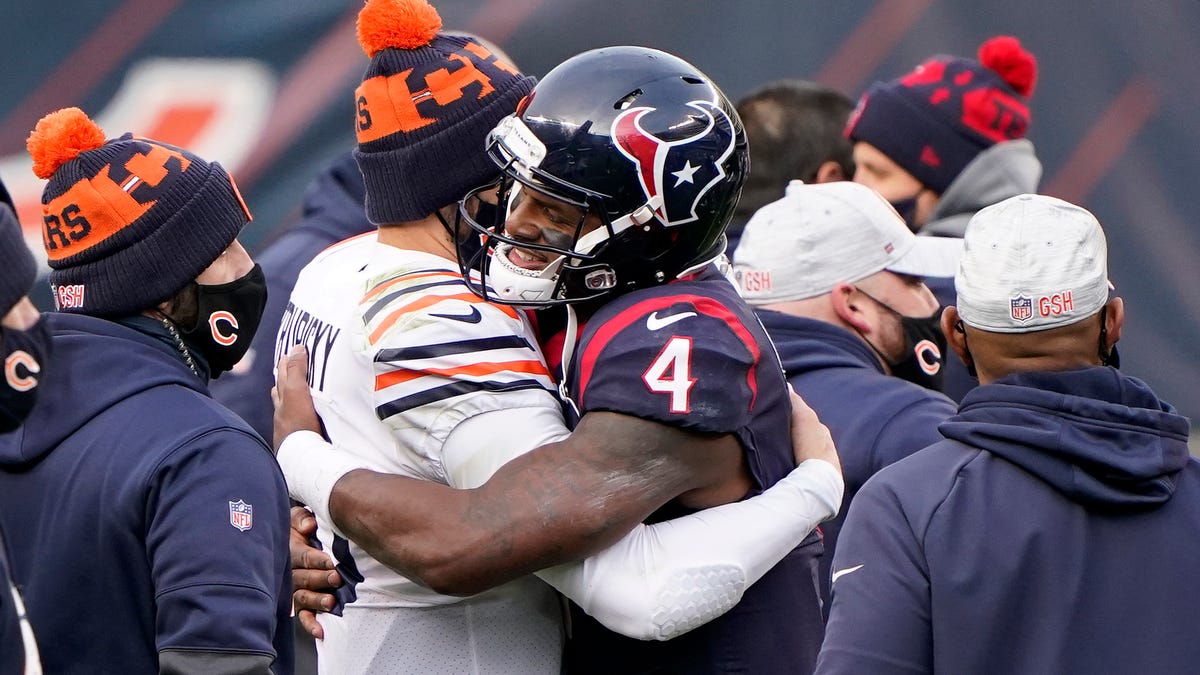 The Bears would surely love to replace QB Mitchell Trubisky, left, with Houston's Deshaun Watson.